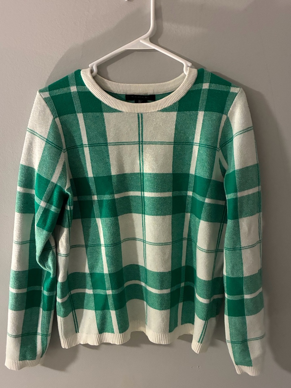 Tahari Green and White Plaid Crewneck Sweater